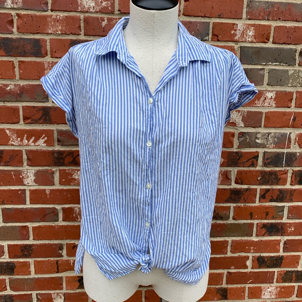 Old Navy Top - Picture 3 of 3